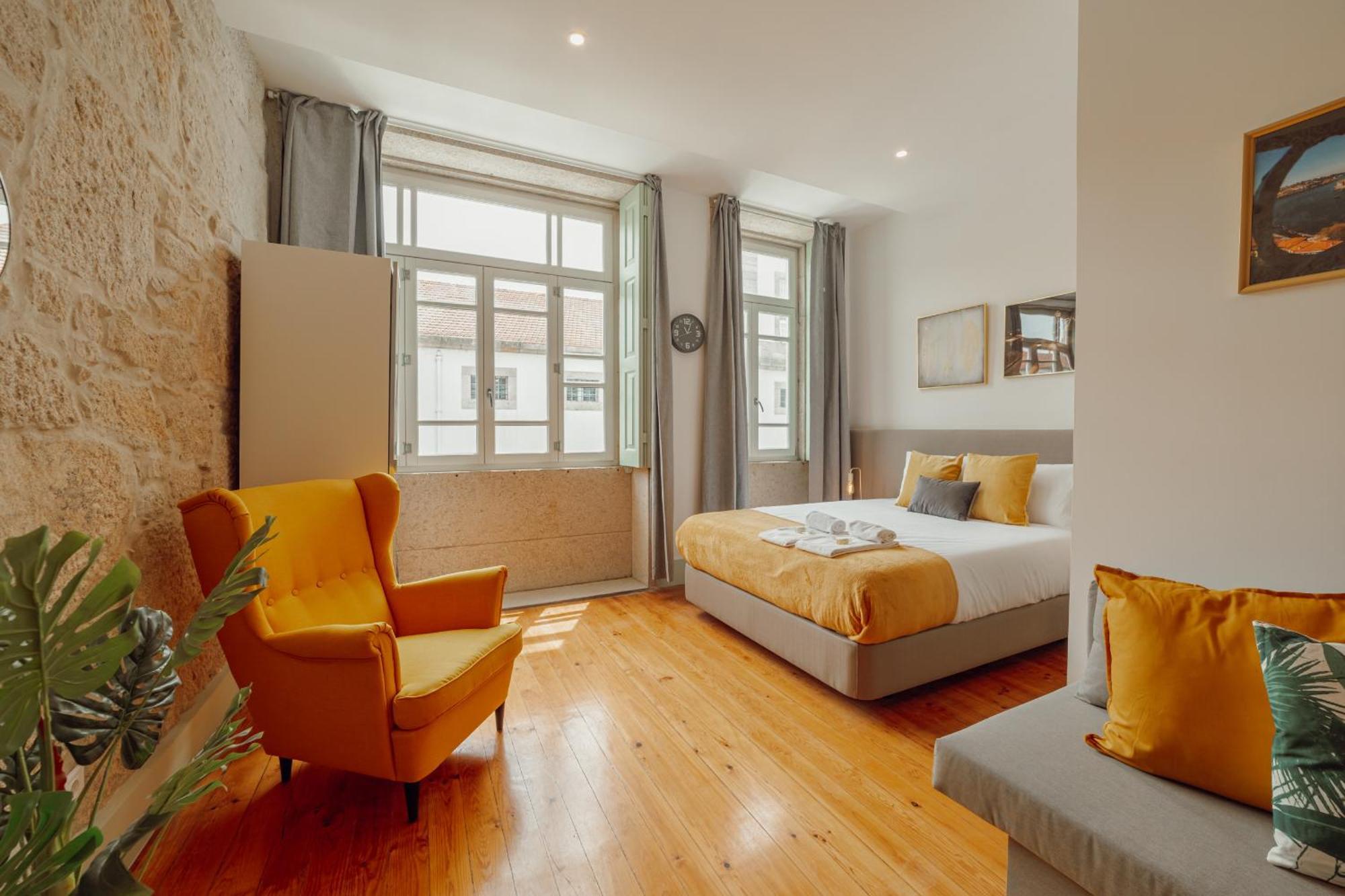 Downtown Suites By Vacationy Порту Экстерьер фото