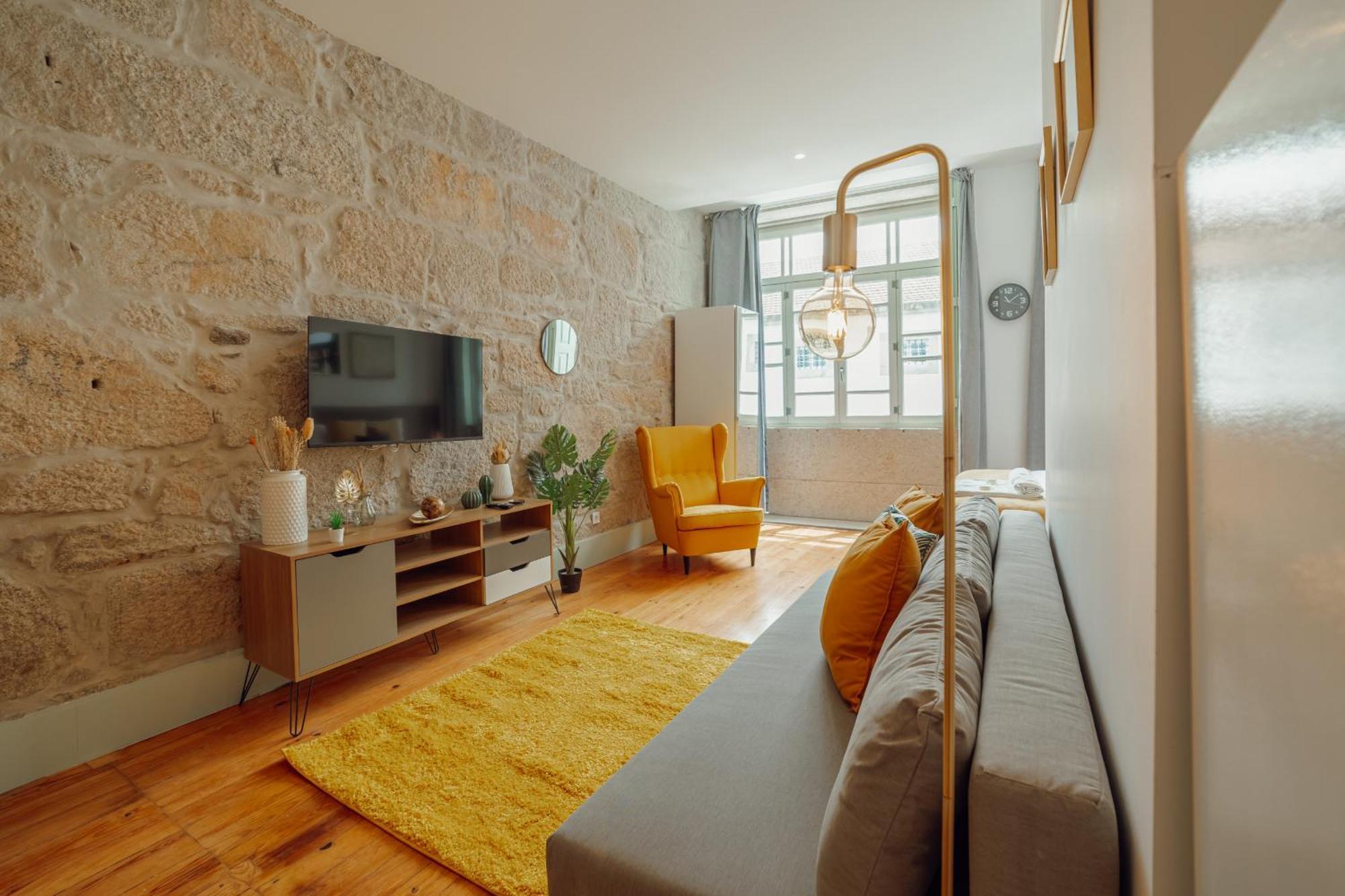 Downtown Suites By Vacationy Порту Экстерьер фото